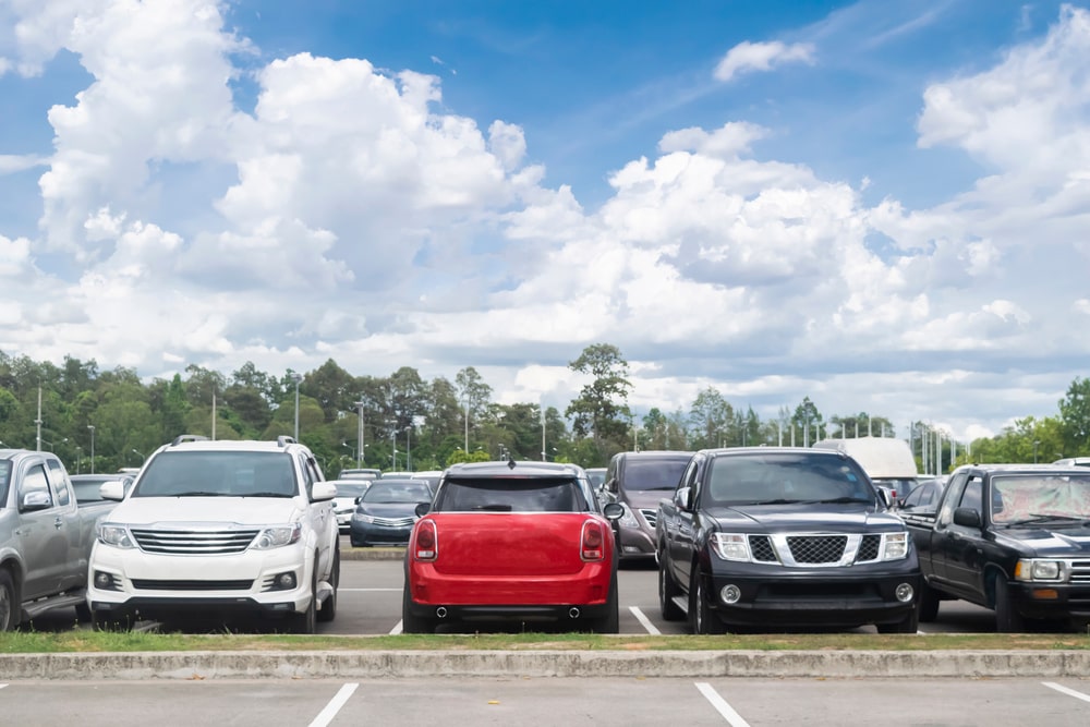 Utiliser des sites de comparaison de parkings 